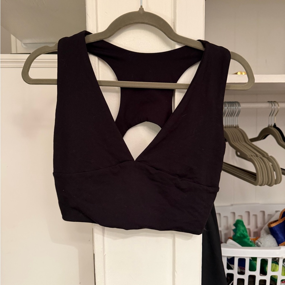 Black Sleeveless Crop Top